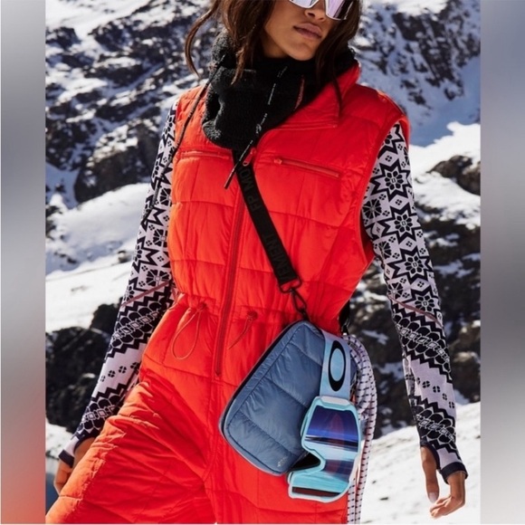 FP Movement by Free People High Peak Convertible Pouch. NWOT - Picture 2 of 3